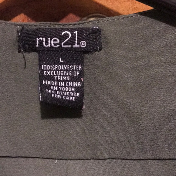 Blouse - Picture 2 of 2